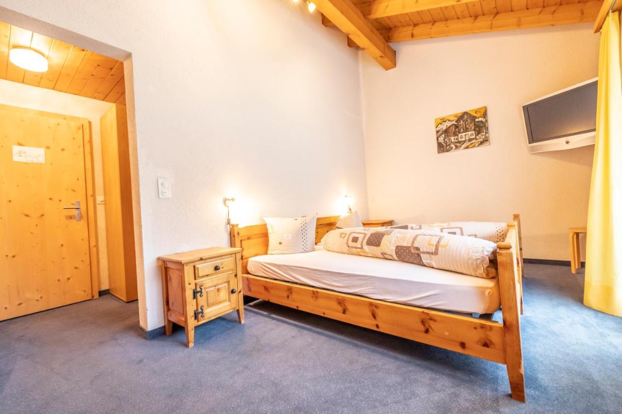 Landgasthof Sommerfeld Pragg-Jenaz Exterior photo